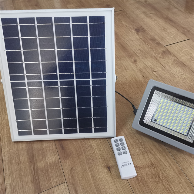Luz de seguridad solar impermeable de 40W IP66 para patios traseros